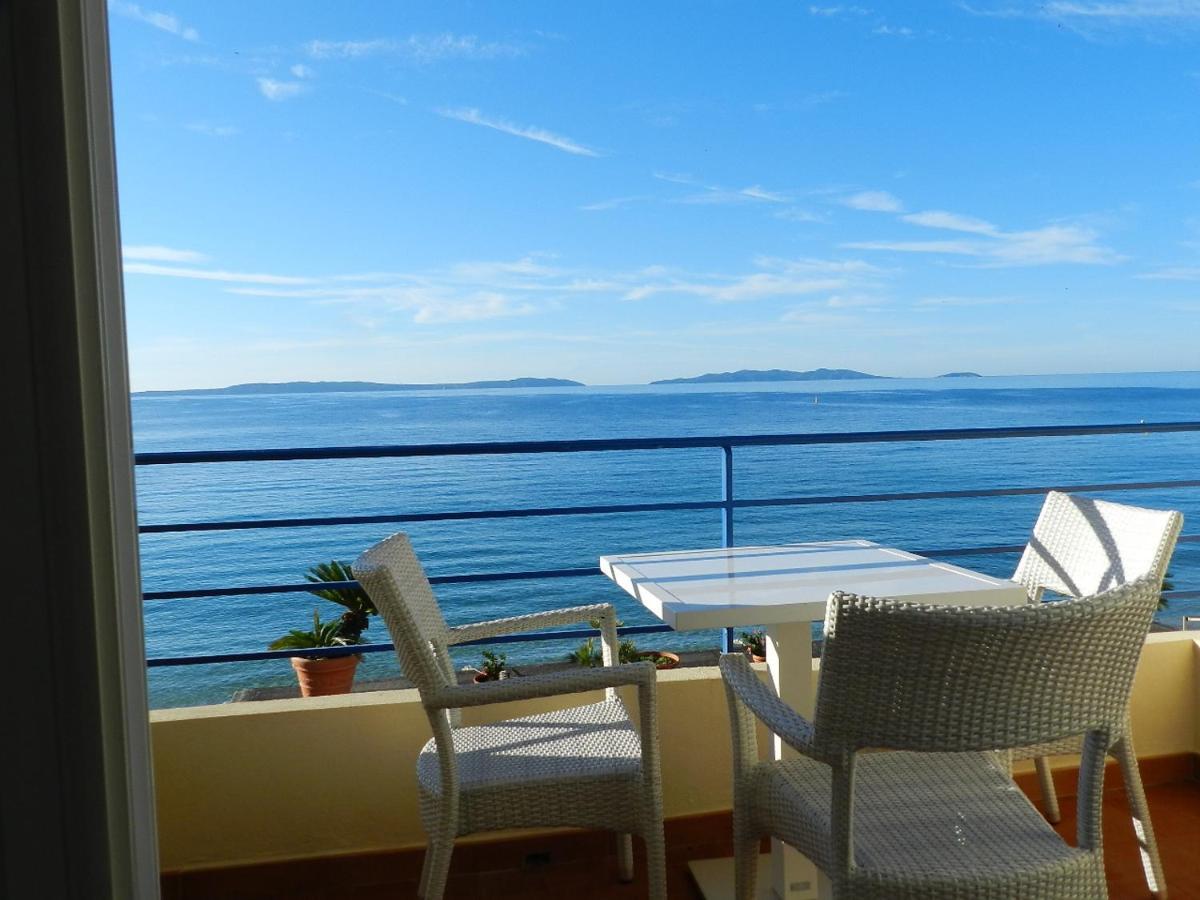 Grand Hotel Moriaz Le Lavandou Exterior foto